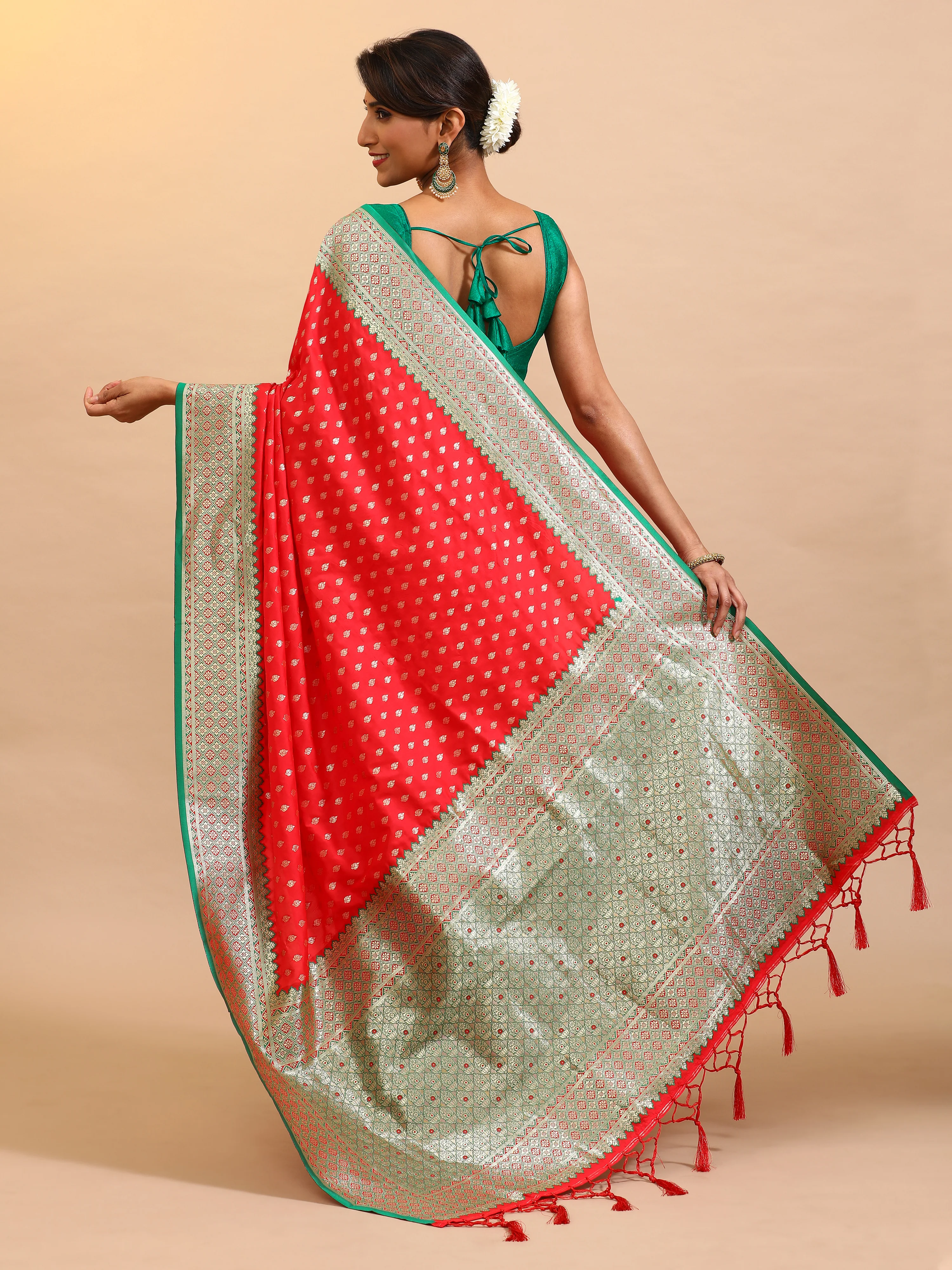 Aarzoo - Red - Image 10