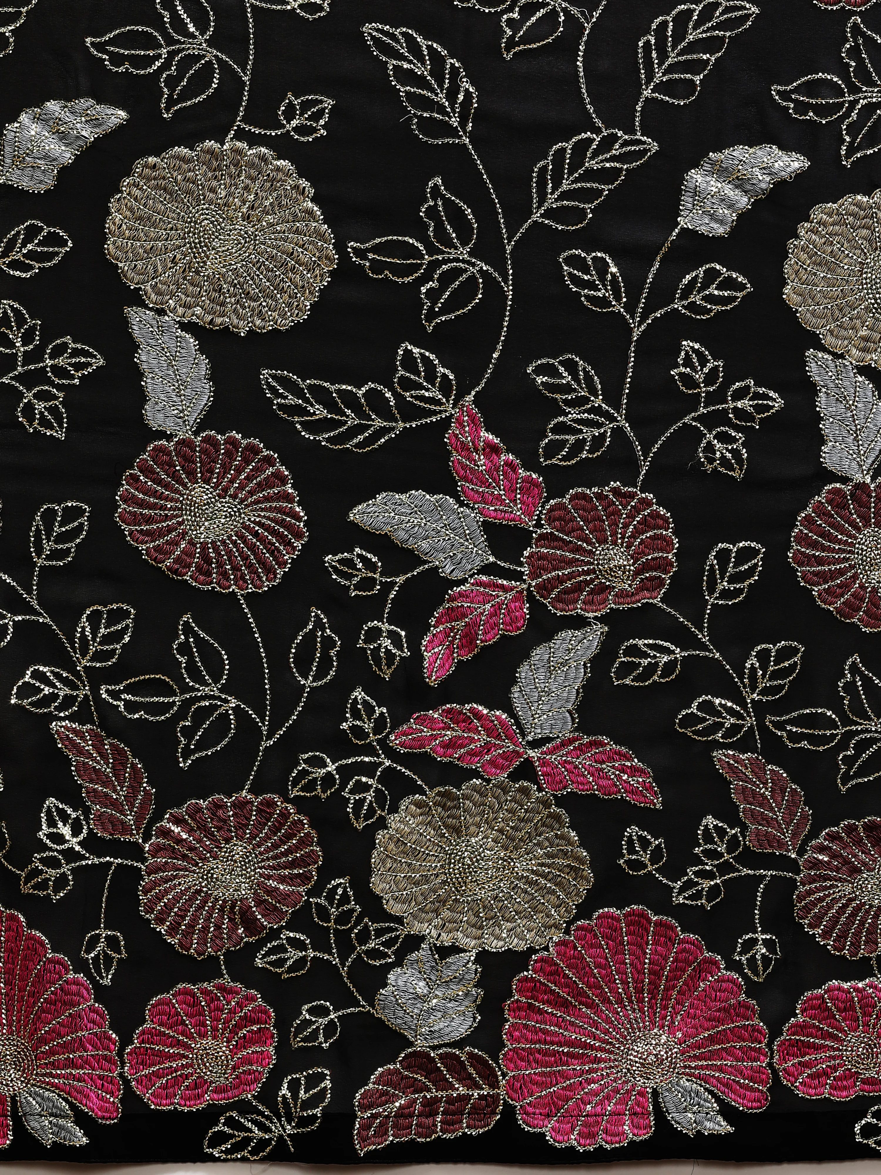 Alfresco - Black - Image 10