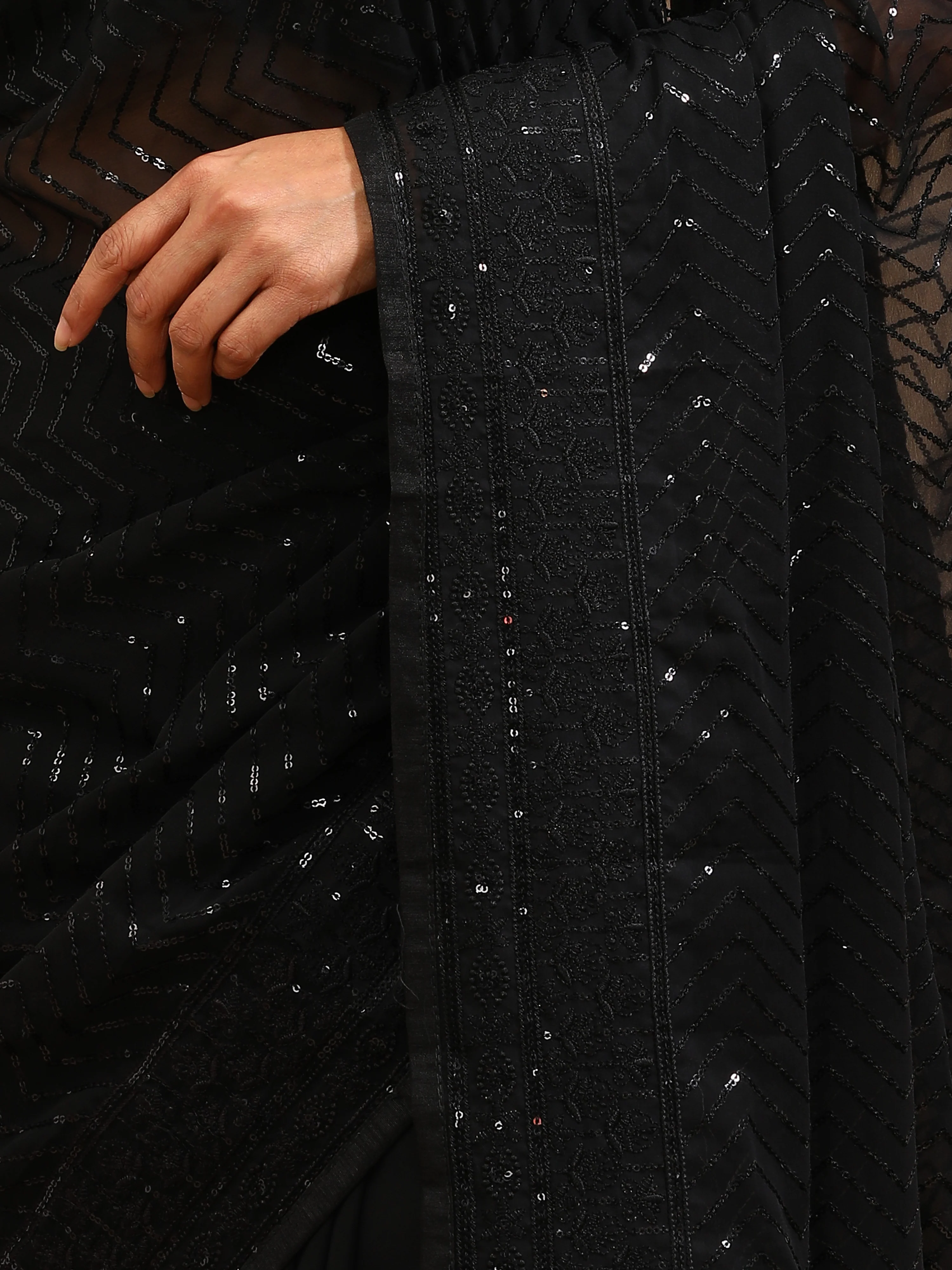 All That Glitters - Black - Image 5
