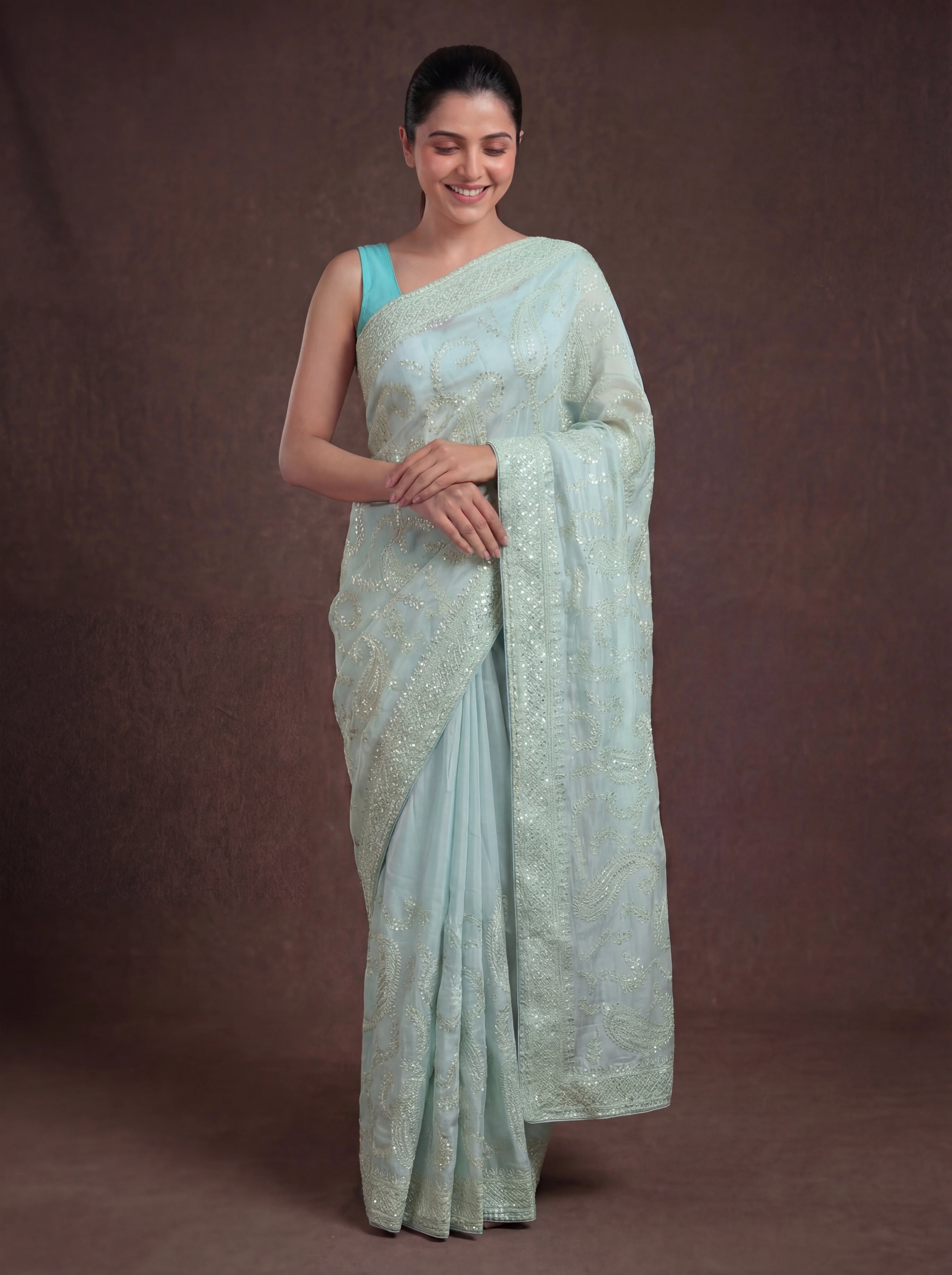 Chic in Chikankari