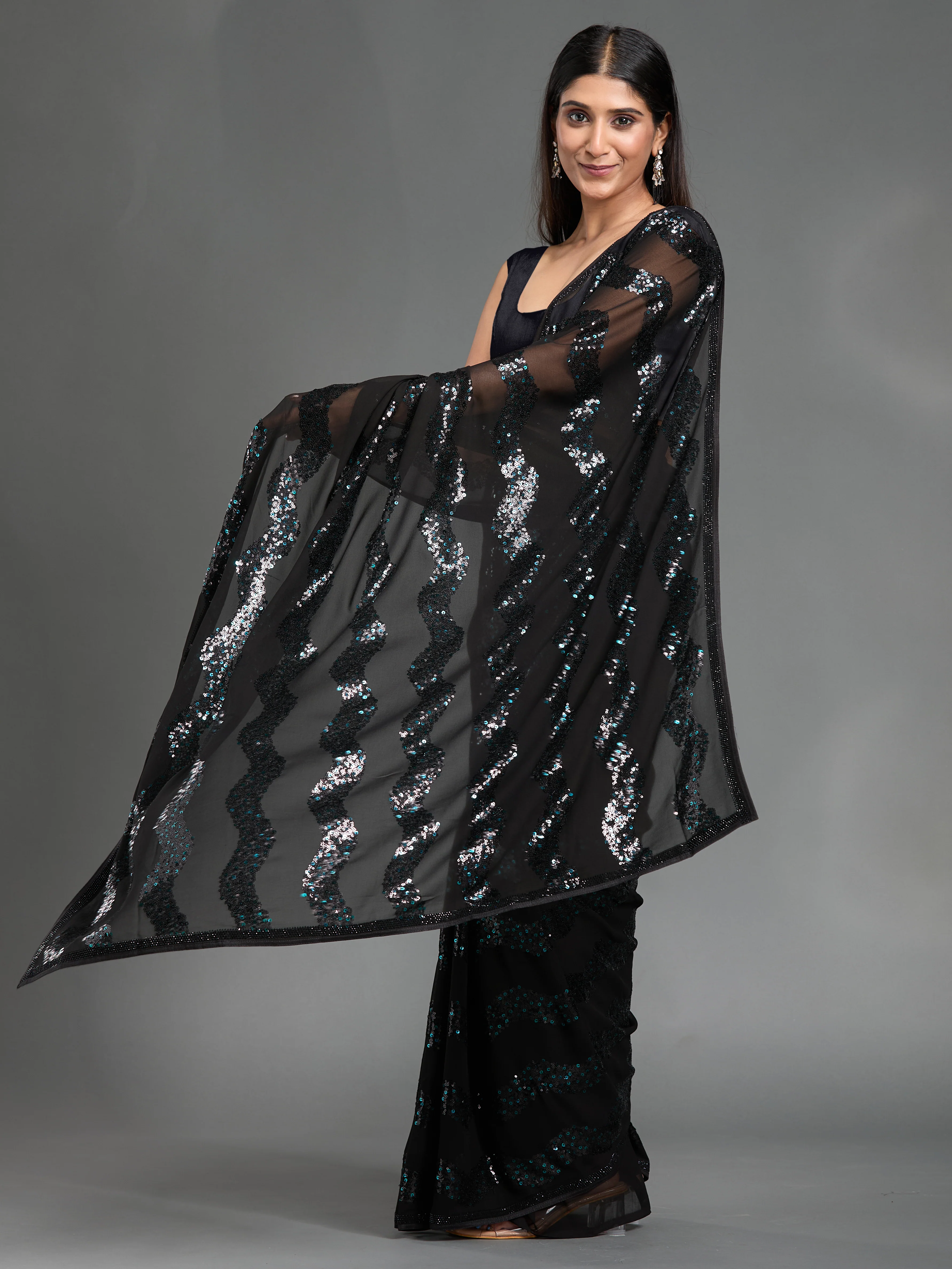 Wind Chimes - Black - Image 4