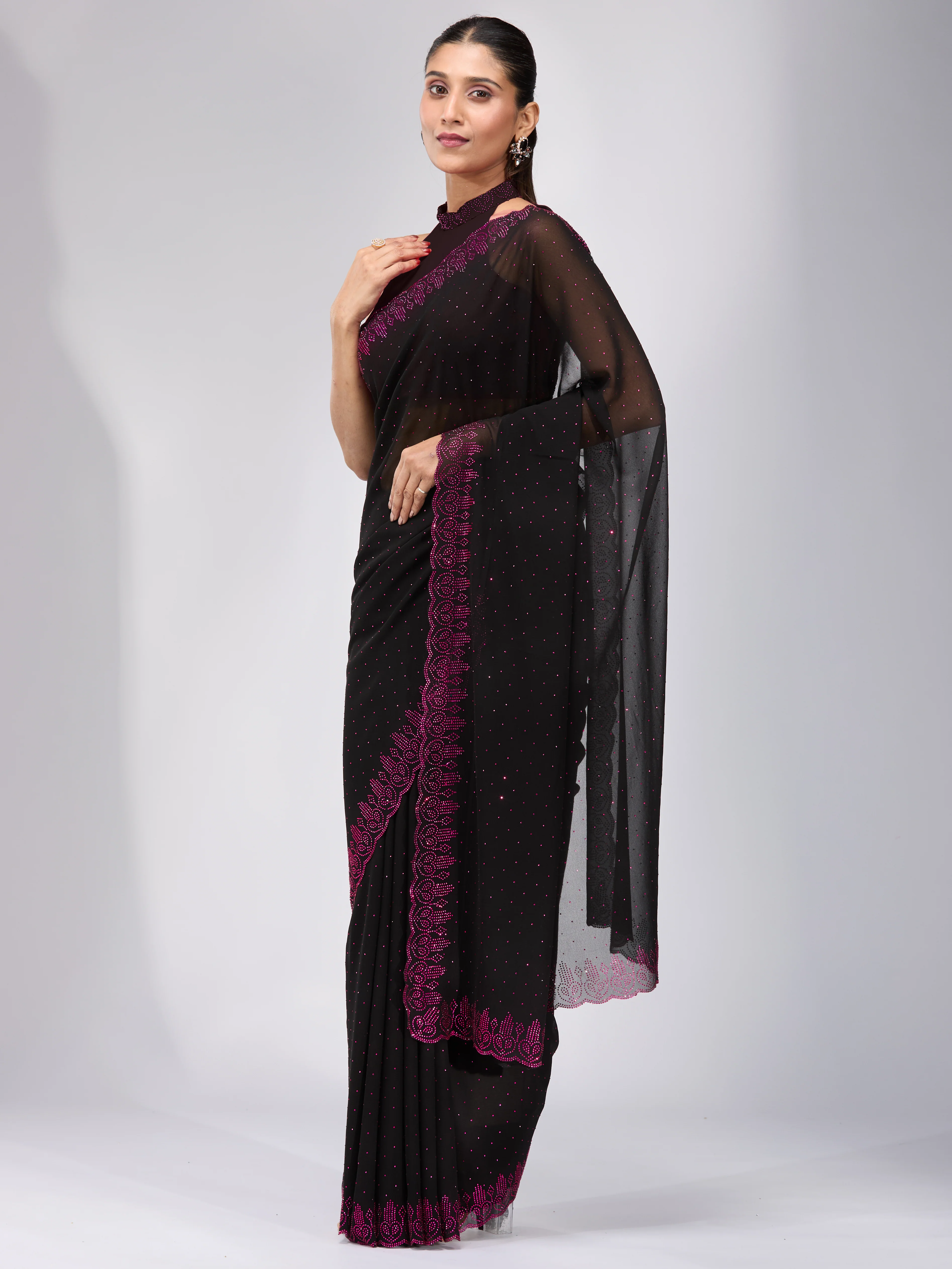 Winning Hearts - Black & Pink - Image 4