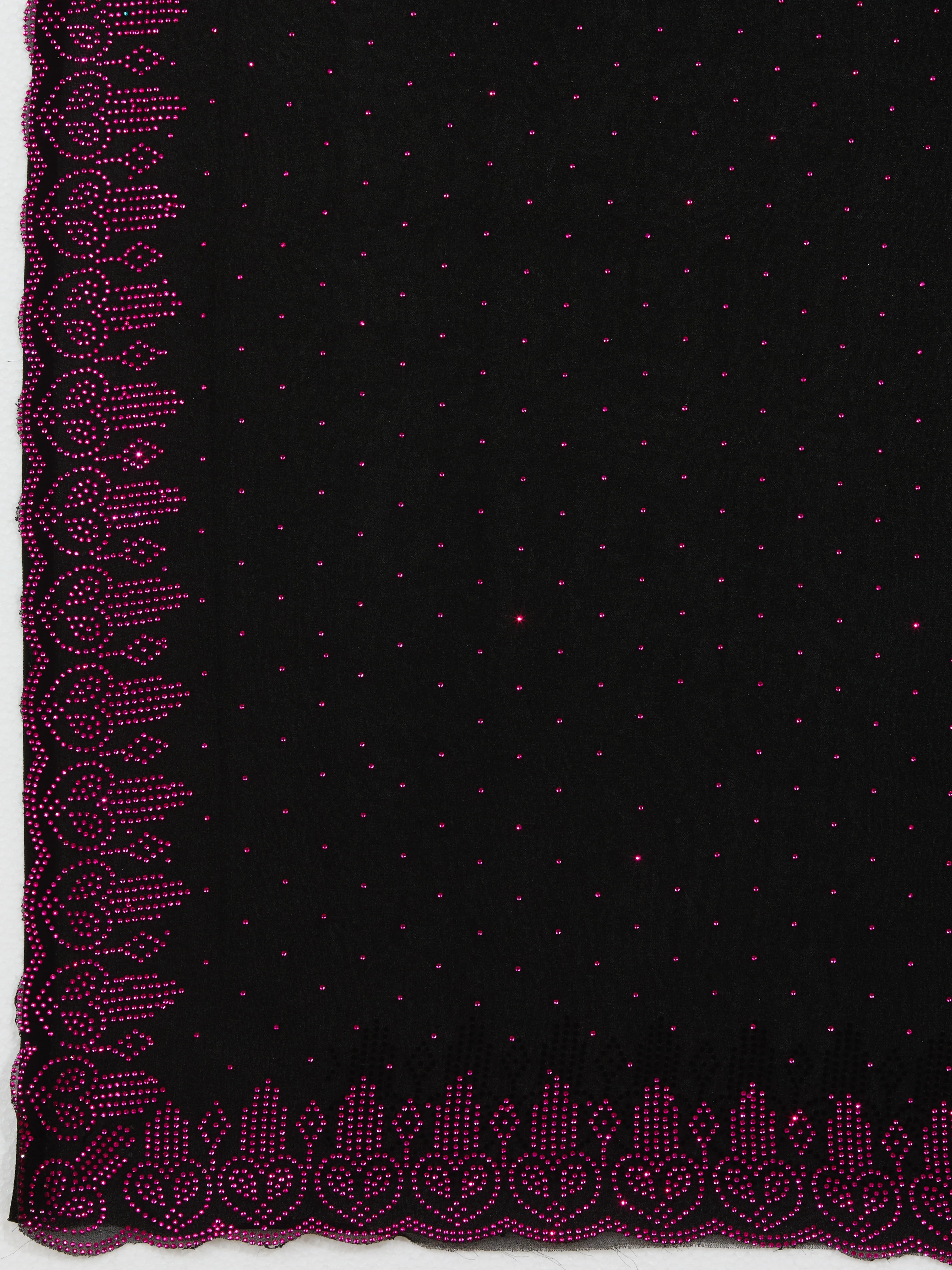 Winning Hearts - Black & Pink - Image 9